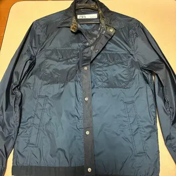 ZARA 나일론 자켓 네이비 카모플라쥬 사이즈 38