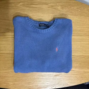 파랑 크루넥 스웨터 자수 로고