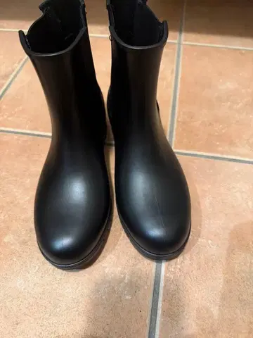 블랙 사이드 고어 레인부츠