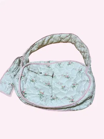 [새상품급] tina jojun 꽃무늬 패디드 백