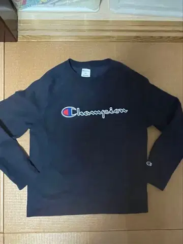 챔피언 네이비 트레이닝복 L 사이즈