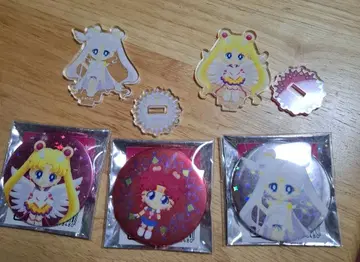 세일러문 아크릴 스탠드 캔뱃지 세트