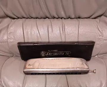 Hohner Chrometta 14 하모니카 본체