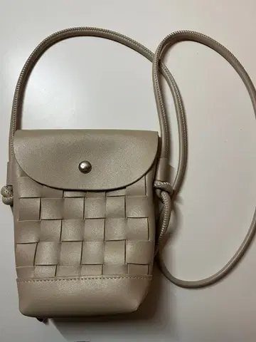 뜨개질 디자인 베이지 숄더백