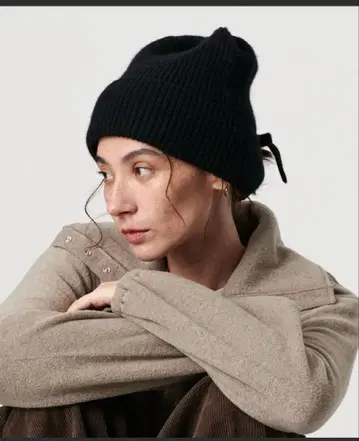 BEAUTY&YOUTH 백리본 니트 캡 애로우즈