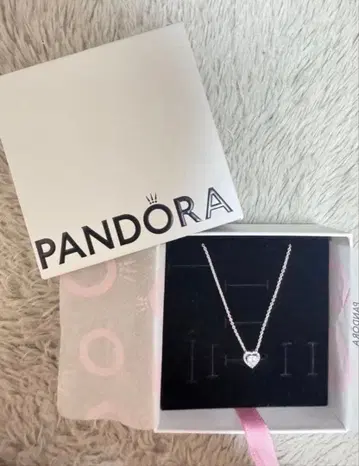 PANDORA 실버 목걸이 하트