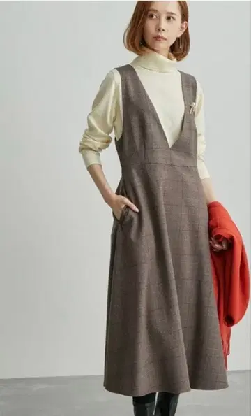 로페피크닉 플레어 체크 오버롤 스커트 브라운 S 사이즈