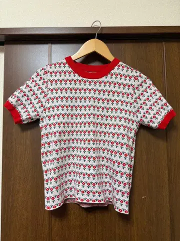 꽃무늬 반팔 티셔츠 화이트/레드