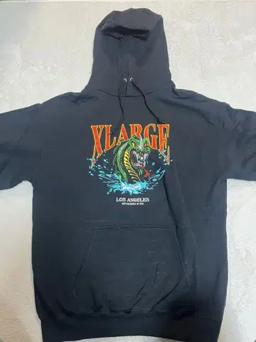 XLARGE 드래곤 프린트 후드티 블랙