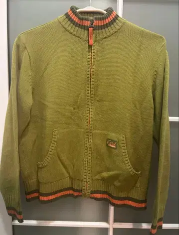 올리브 그린 집업 가디건 M 사이즈