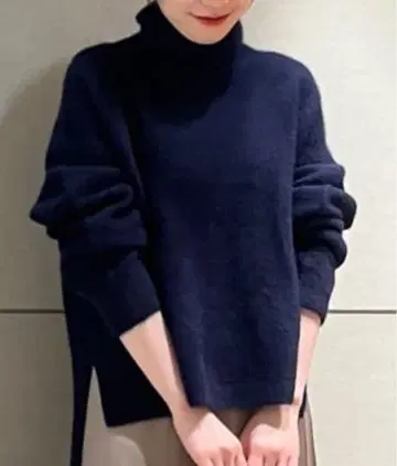 개럴개런트 슬리브턱 터틀 니트 네이비