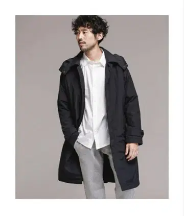 나노 유니버스 카와타 다운 코트 M 사이즈