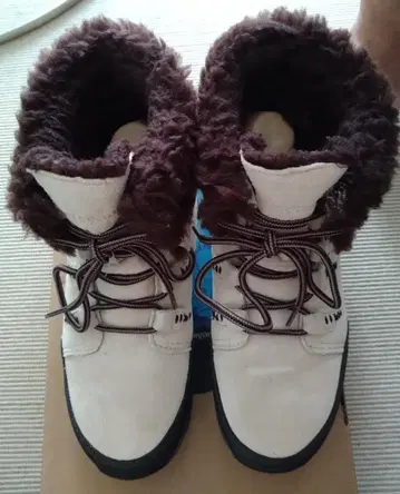 PATAGONIA 방수 부츠 WOMEN