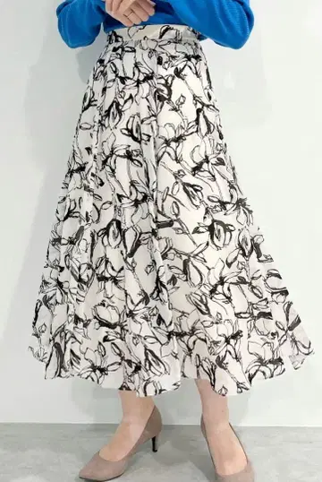 스트라 플라워 플레어 스커트 꽃무늬