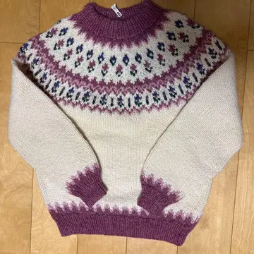 낸시 토마스 손뜨개질 스웨터