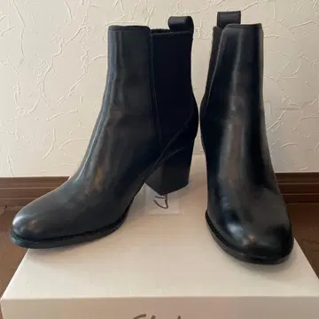 Clarks 사이드 고어 부츠 블랙