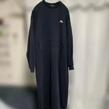 KELTY 블랙 드로우 스트링 맨투맨 원피스