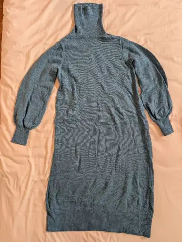 그린 라벨 릴랙싱 터틀넥 니트 원피스