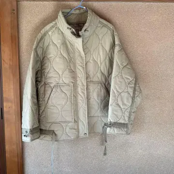 베이지 퀼팅 숏 자켓