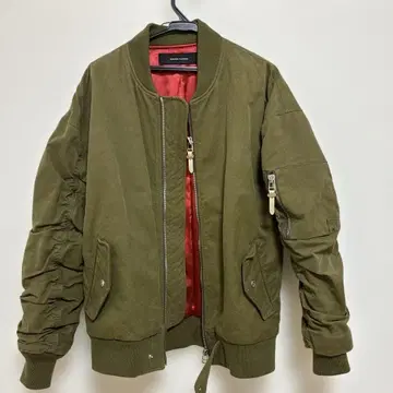 MA-1 스타일 올리브 자켓