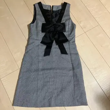 Petit Poudre 슬리브리스 무릎 기장 원피스 38