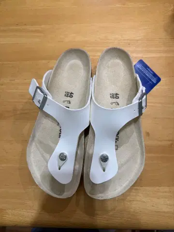 BIRKENSTOCK 화이트 샌들 40