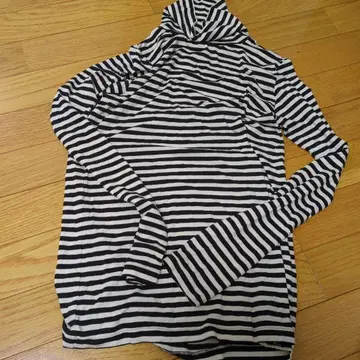 비어즐리 티셔츠