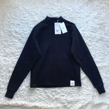 택 포함 새상품 HYKE 하이크 하이넥 롱 티셔츠 블랙