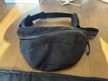 블랙 바디백 웨스트 파우치