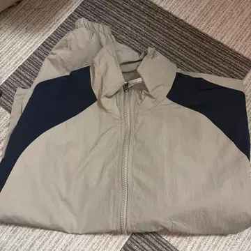 나일론 점퍼 베이지 블랙