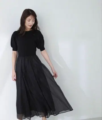 NATURAL BEAUTY BASIC 도킹 원피스 블랙 M