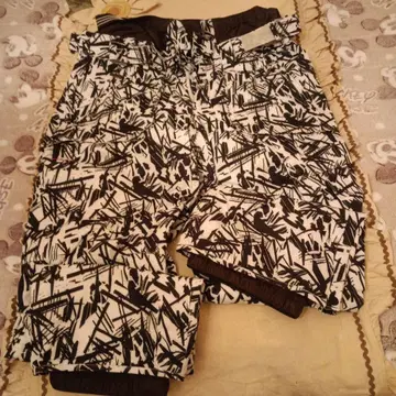 0XBOw 스키 팬츠 화이트 블랙 패턴 연말연시 세일