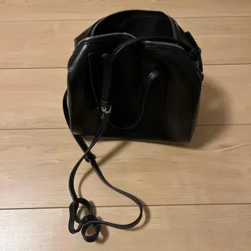 YAHKI 숄더백 블랙