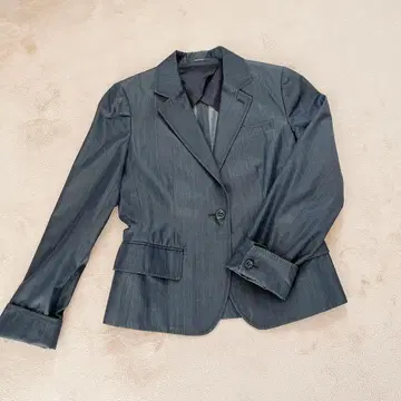 [ 새상품급 ] ARTISAN 다크 그레이 스트라이프 테일러드 자켓