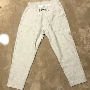 레어한 일품! 챔피온 리 버스 위브 그레이 맨투맨 테이퍼드 팬츠