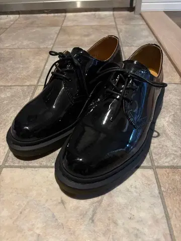 닥터마틴 별주 빔즈 패턴트 레더