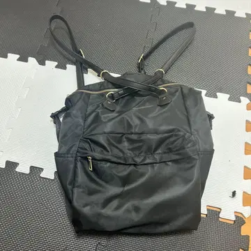 블랙 나일론 백팩