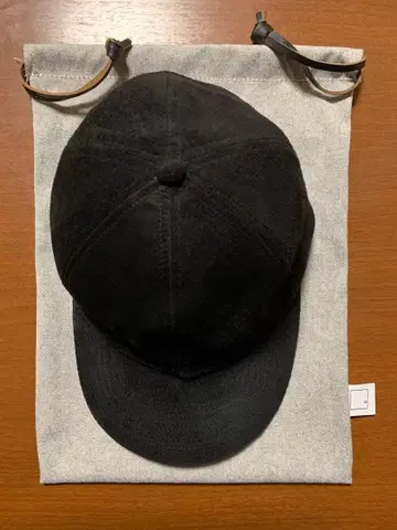 DECi 스웨이드 6패널 캡 블랙 OVY