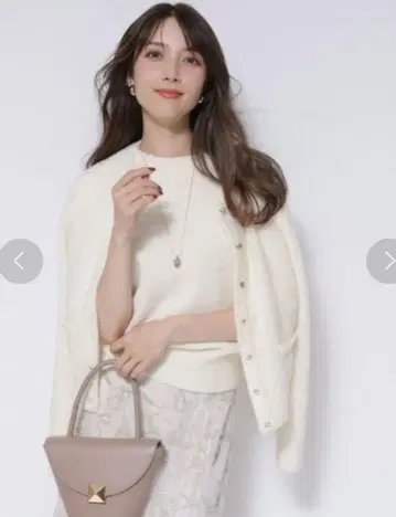 Apuweiser-riche 샤이니 가디건 화이트