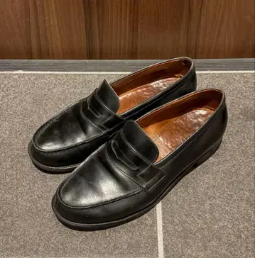 제이엠 웨스통 180 시그니처 로퍼 천연 가죽 블랙