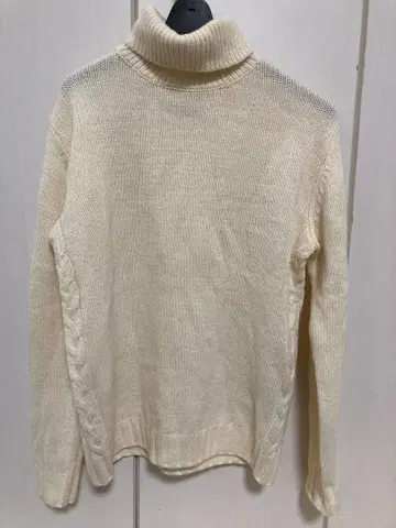 nano universe (나노 유니버스) 화이트 니트 M 사이즈