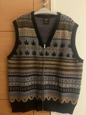 HUF 노르딕 무늬 집업 베스트 M