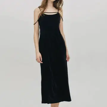 THE TOE 벨로아 원피스 블랙