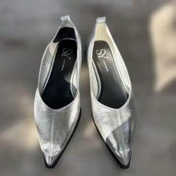 SY UNITED ARROWS 실버 스틸레토 플랫슈즈