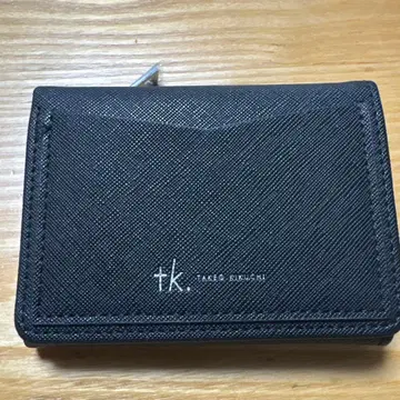 TAKEO KIKUCHI 블랙 지퍼형 3단 폴더형 지갑