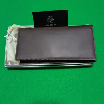 브라운 가죽 장지갑