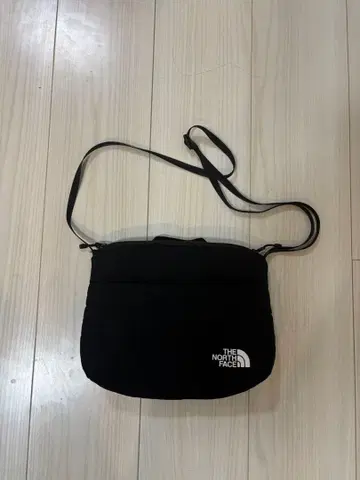 THE NORTH FACE 블랙 사코슈