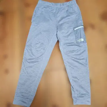 31일까지 The North Face 그레이 조거 팬츠