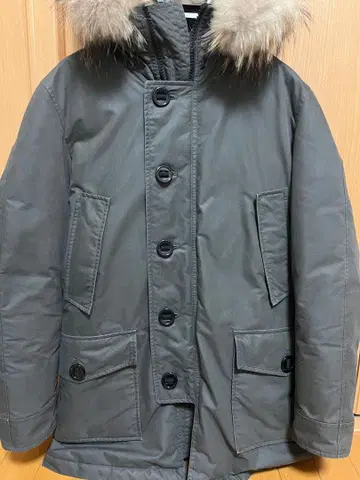 BEAMS 후드 부착 다운 자켓 그레이