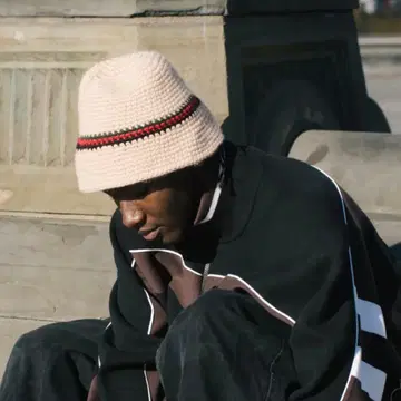 새상품급 FLAGSTUFF 스트라이프 니트 버킷햇